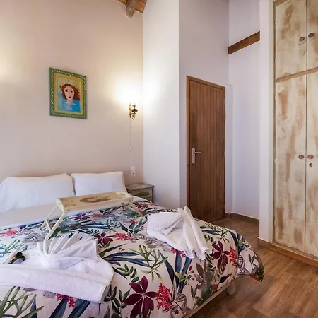 Villa Dianne Apt 2 Livadi Arachovas Exterior photo